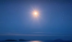 �����������ڻ��䵱�У�����