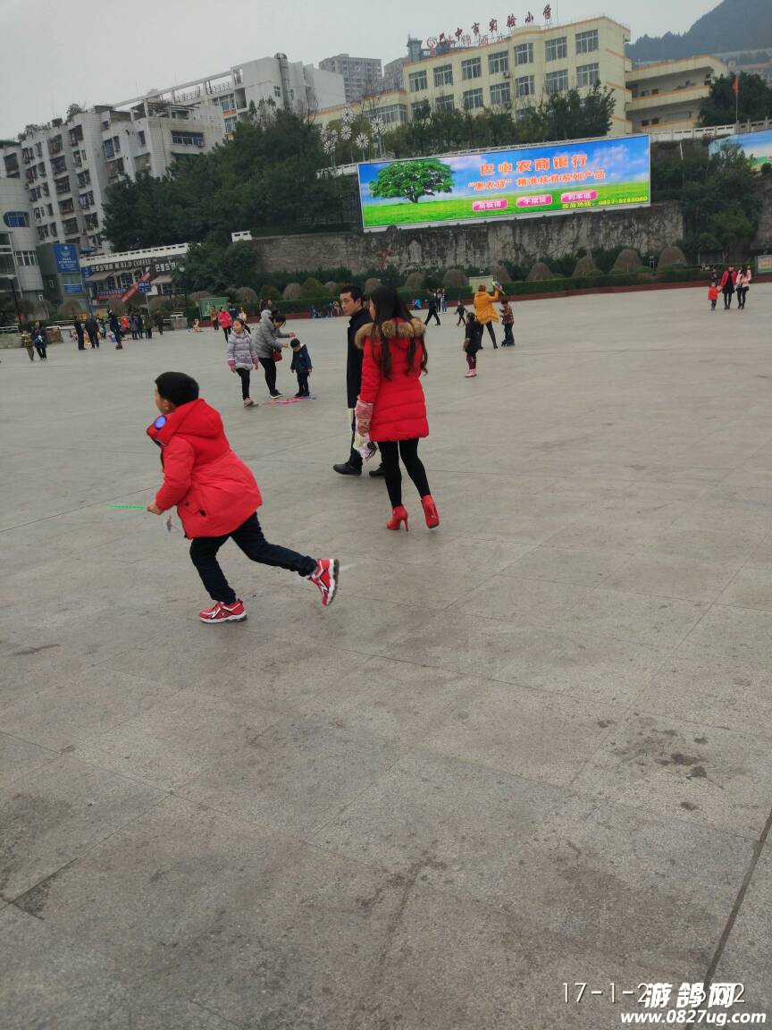 165814c6vri1u7iasy4fu5.jpg