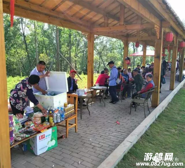 白衣3.jpg