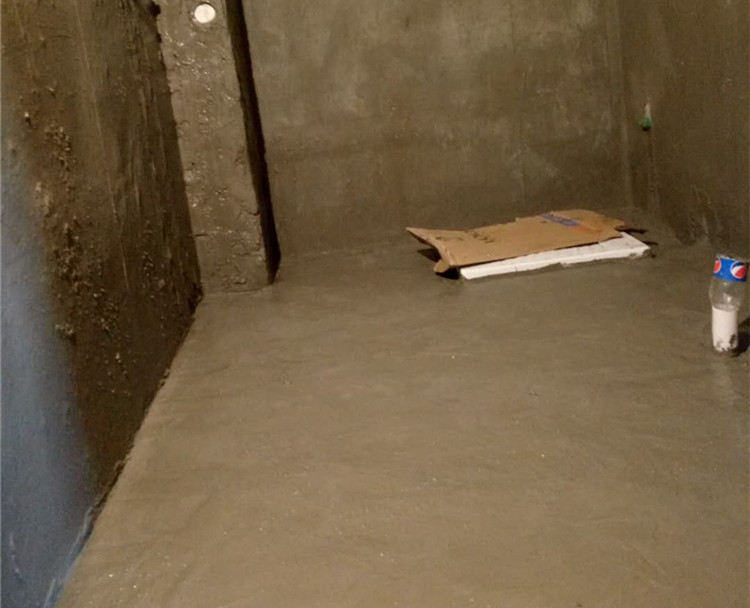 【卫生间找平】在试压的时候要逐个检查接头,内丝接头,堵头都不能有